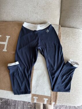 Pcheebum Performance Leggings with White Waistband